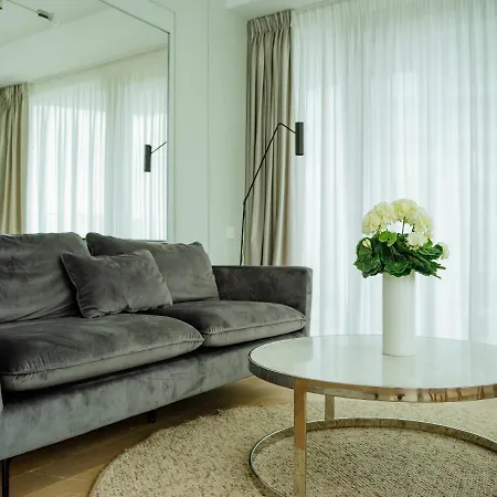 公寓 A Glass Paradise: Exclusive Flat At One Floreasca 布加勒斯特