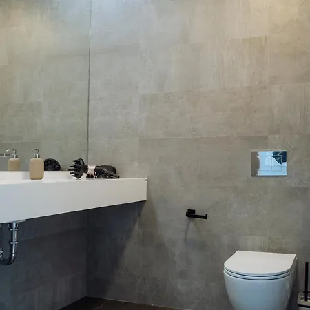 A Glass Paradise: Exclusive Flat At One Floreasca Appartement Bucarest