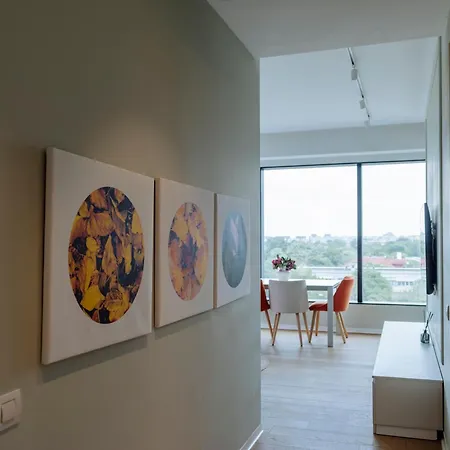 A Glass Paradise: Exclusive Flat At One Floreasca Apartment Bucharest